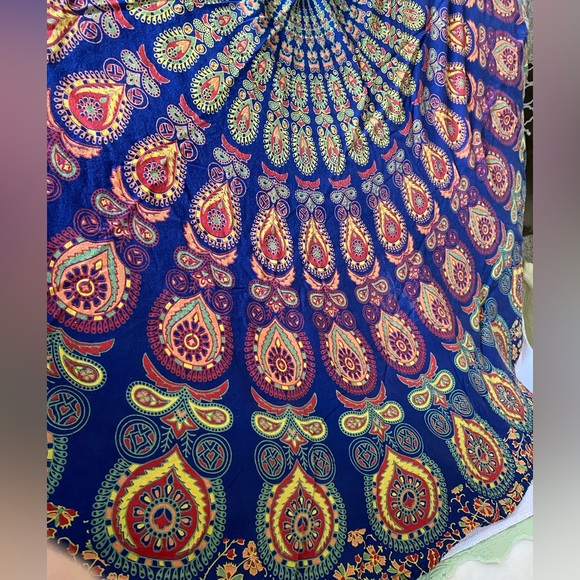 Tablecloth Round Colorful All Cotton. Blue, Red & Yellow. No stains, smells.EC - Picture 8 of 12